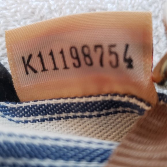 Dooney & Bourke Amber Colored Saffiano Zip Crossbody LIKE NEW - Picture 16 of 16